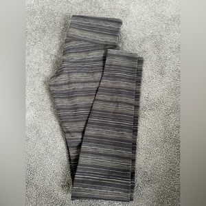 Lululemon leggings size 6​​​​​